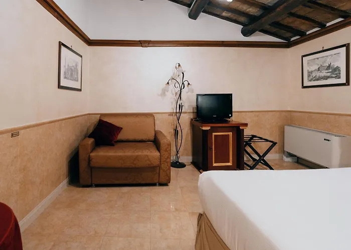 Pantheon Otel