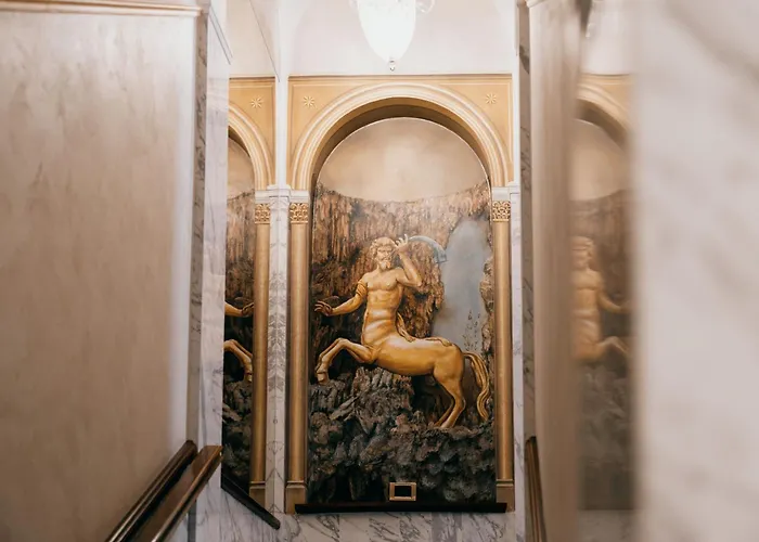 Pantheon Otel 4*