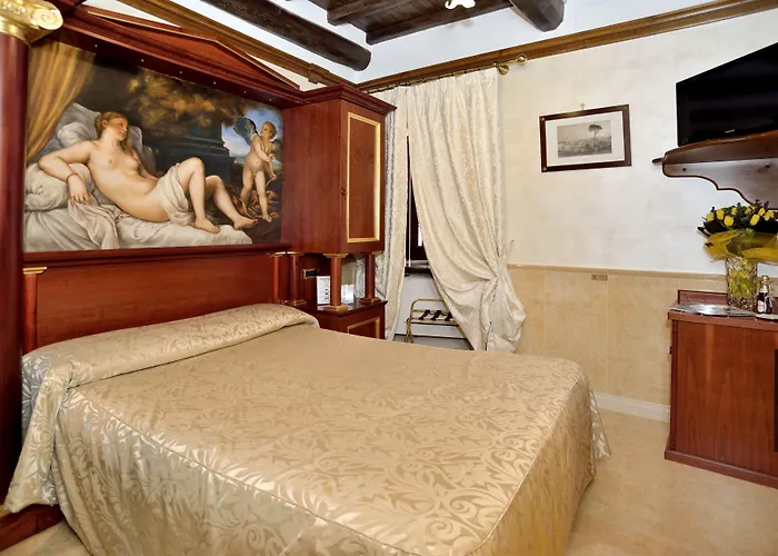 Otel Pantheon