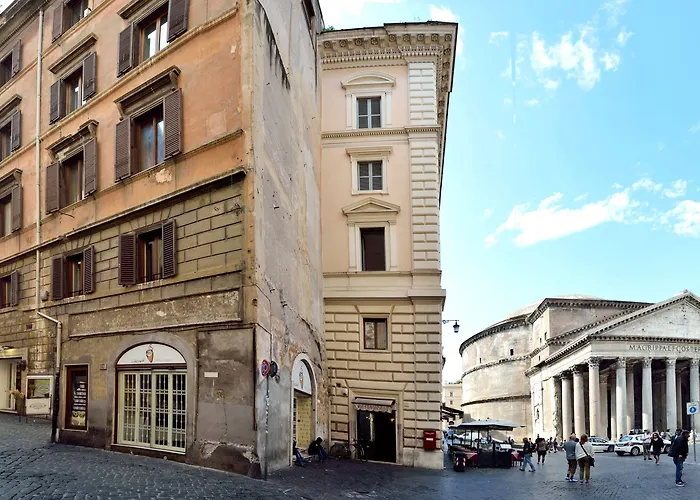 Otel Pantheon 4*