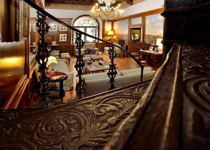 Otel Pantheon