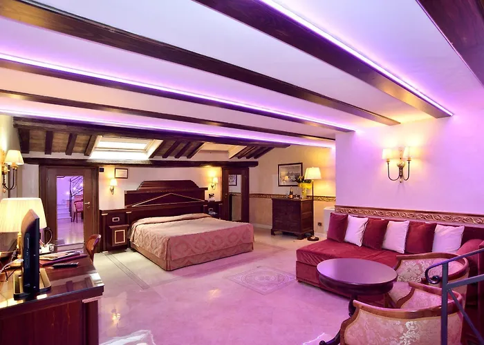 Pantheon Otel